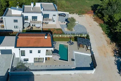 FerienHaus mit Pool