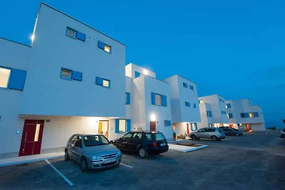 Ferienhaus für 10 Personen in Privlaka