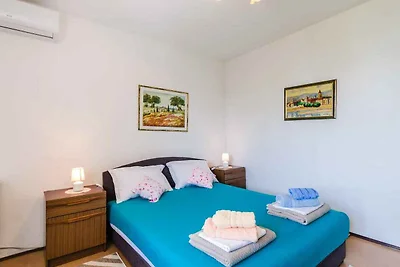 Ferienwohnung mit Terrasse und Klimaanlage