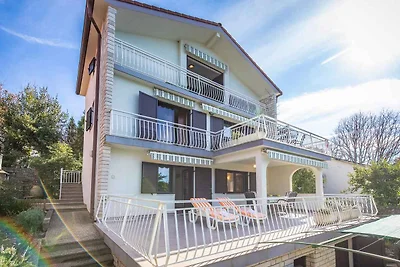 Ferienwohnung Rubesa Ruhig am Meer, umgeben v