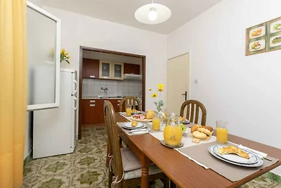Ferienwohnung mit Klimaanlage und Meerblick