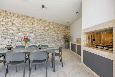 Villa Eine Luxusvilla mit einem kristallklare