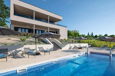 Vakantiehuis Ontspannende vakantie Ruzici