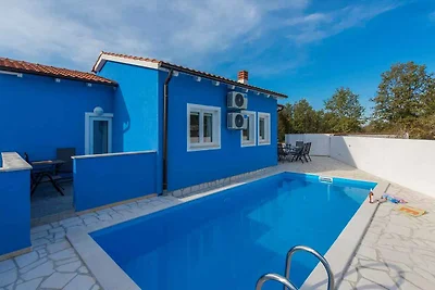 Ferienhaus mit Klimaanlage und Pool