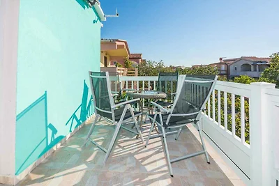 Ferienwohnung mit Balkon und Parkplatz