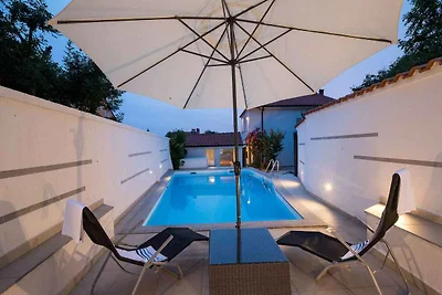 Ferienwohnung mit Schwimmbad