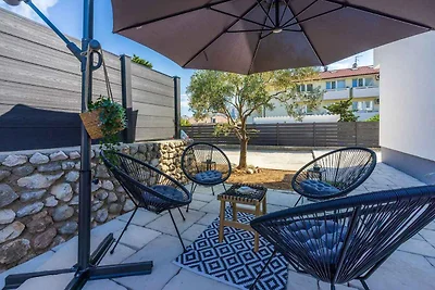 Villa mit Aussenpool