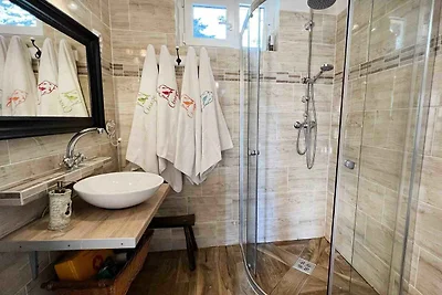 Ferienhaus mit liebevoller Einrichtung, Whirl