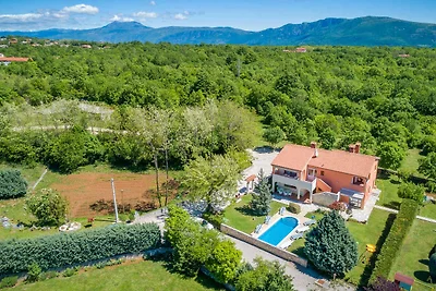 Villa mit Klimaanlage und Pool