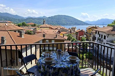 Ferienwohnung mit Balkon und Seeblick