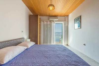 Studio mit gro''sser Terrasse und einem wunde