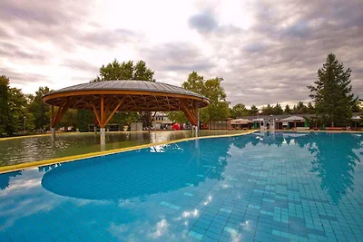 Ferienwohnung mit Gartenpavillon und Grill