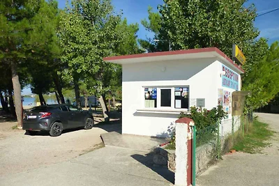 Mobilehome in einem Camp neben dem Strand