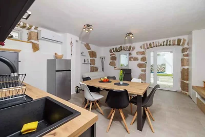 Ferienhaus mit Klimaanlage, Pool