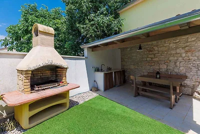 Ferienhaus mit Whirlpool und Grill