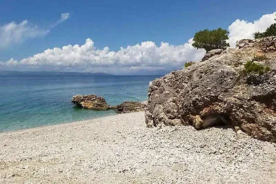 Ferienwohnung mit Blick auf den Strand, Yacht
