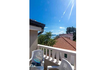 Ferienwohnung mit Klimaanlage und Balkon