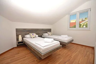 Ferienwohnung mit Klimaanlage und Aussenpool