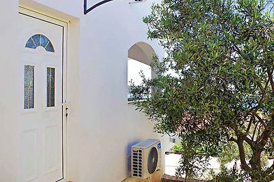 Ferienwohnung Familienfreundlich mit Klimaanl