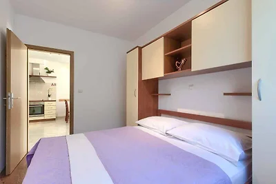 Ferienwohnung mit Balkon und Klimaanlage