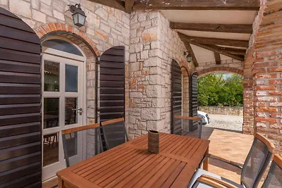 Villa mit Klimaanlage und Pool