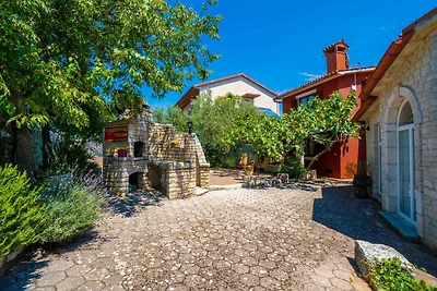 Einfach eingerichtete Ferienwohnung Jasen in