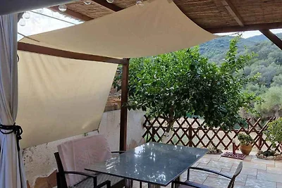 Ferienhaus mit Garten und Klimaanlage