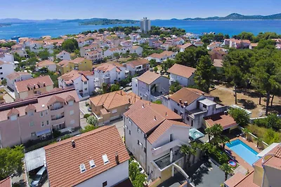 Urlaubsoase Mladen in Vodice mit Meerblick un