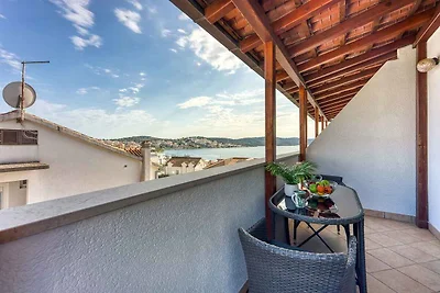 Appartamento Vacanza con famiglia Okrug Gornji