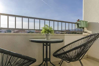 Ferienwohnung mit Balkon und Meerblick