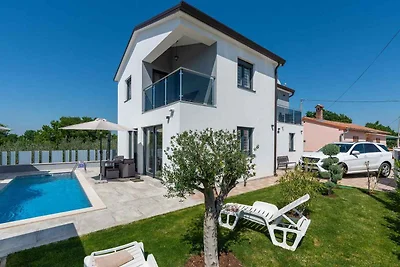 Villa mit Privatpool