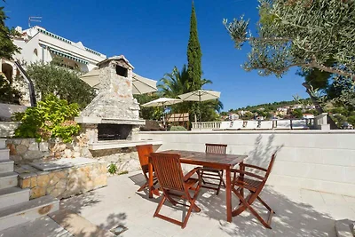 Villa mit Infinity-Pool