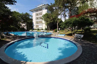 Ferienwohnung mit Balkon und Pool