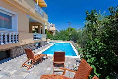 Ferienwohnung mit Grillmöglichkeit und Pool