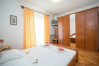 Appartamento Vacanza con famiglia Supetarska Draga