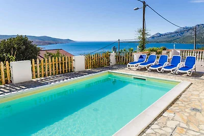 Ferienhaus mit Klimaanlage und Pool
