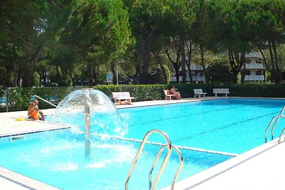 Ferienwohnung mit Pool und Garten