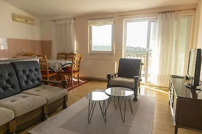 Ferienwohnung mit Klimaanlage und Balkon