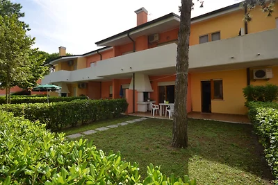 Ferienwohnung mit Balkon und Klimaanlage