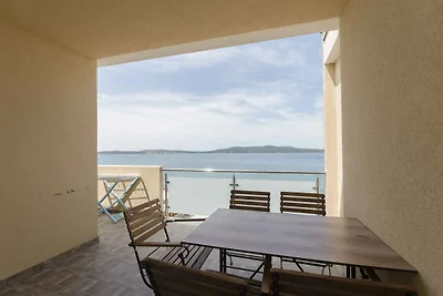 Ferienwohnung mit Balkon und Klimaanlage