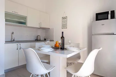 Ferienwohnung mit Terrasse und Klimaanlage