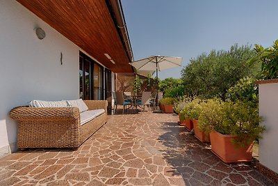 Ferienhaus mit mediterranen Naturlandschaft u