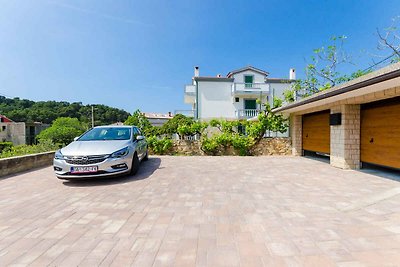 Ferienwohnung mit Klimaanlage und Balkon in