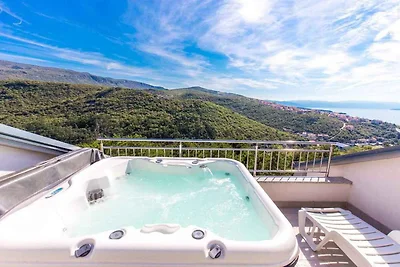 Ferienwohnung mit Whirlpool und Panoramablick