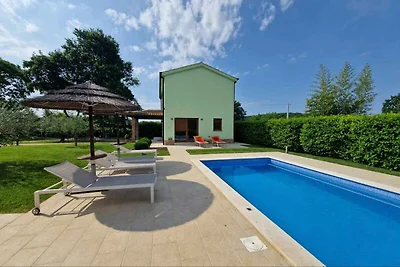 Villa mit Klimaanlage, mit Grillmöglichkeit, 