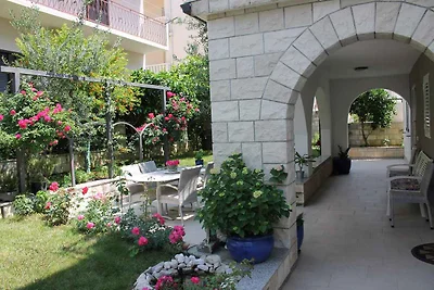 Ferienwohnung mit Gartenterasse und in