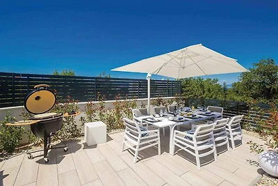 Ferienwohnung mit Pool für 6 Personen