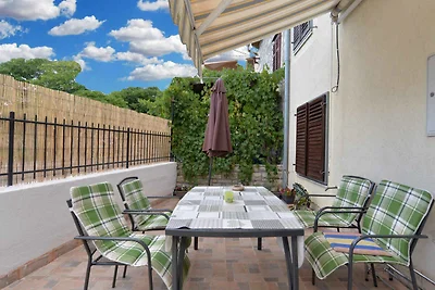 Ferienhaus mit Terrasse und Klimaanlage