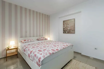 Ferienwohnung mit Garten und WLAN