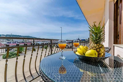 Ferienwohnung mit Klimaanlage und Meerblick i